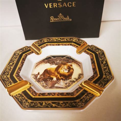 versace le regne animal|Le Règne Animal .